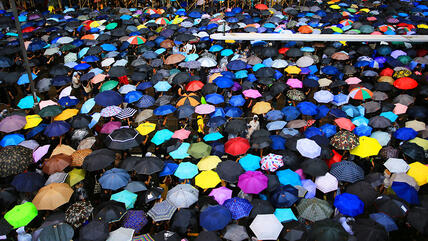 Bürgerrechte: Demonstration, Regenschirme